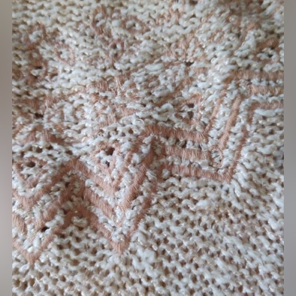 Super soft Zara Knit sweater, roomie sleeves and great for summer, winter fall - Picture 12 of 16